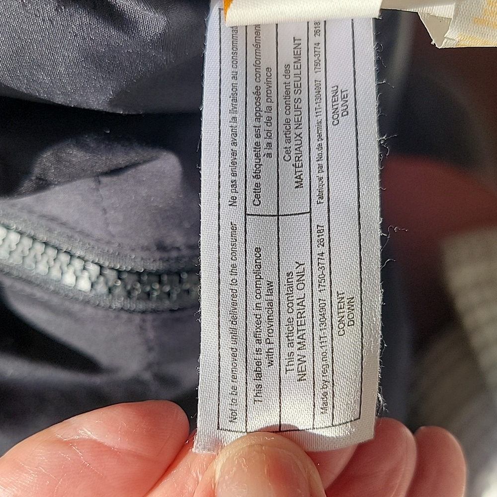 Lucy Women's Down Jacket Size Medium - image 4